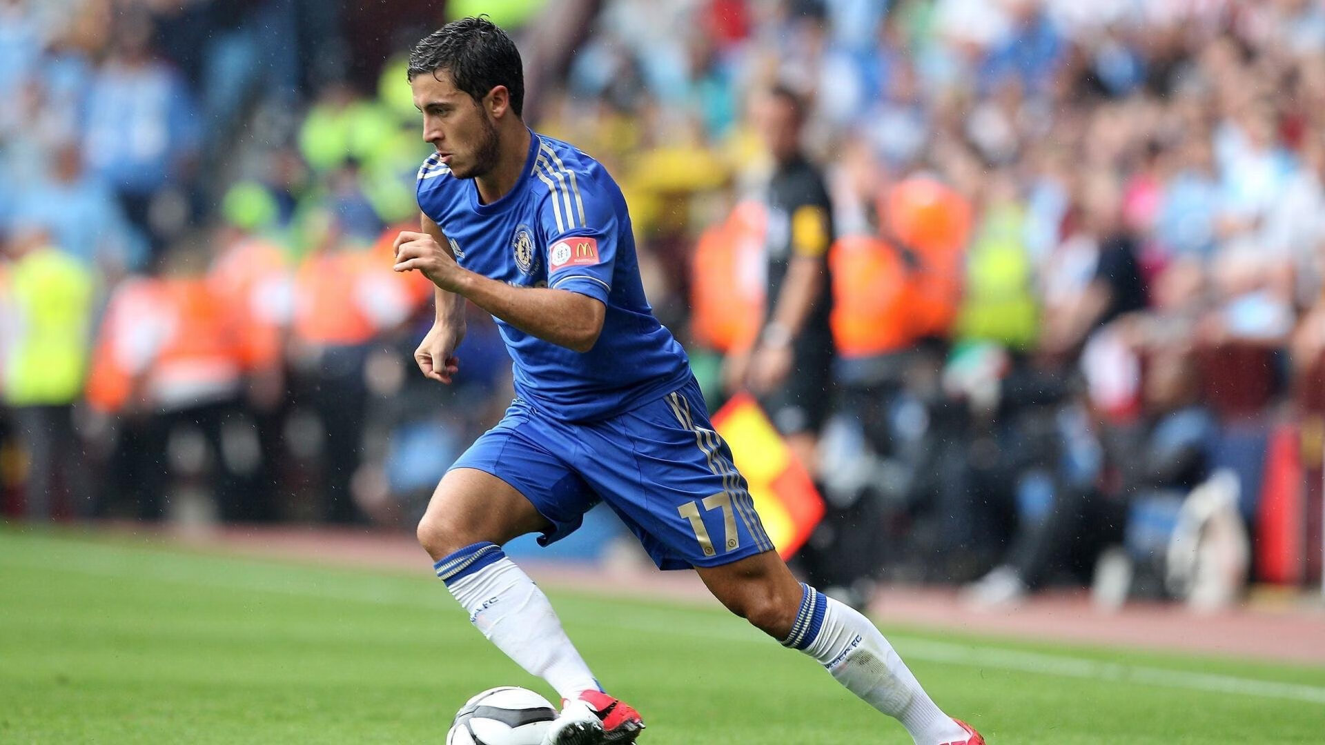 激情碰撞！顶尖球队将在比赛中上演对决，顶级球队