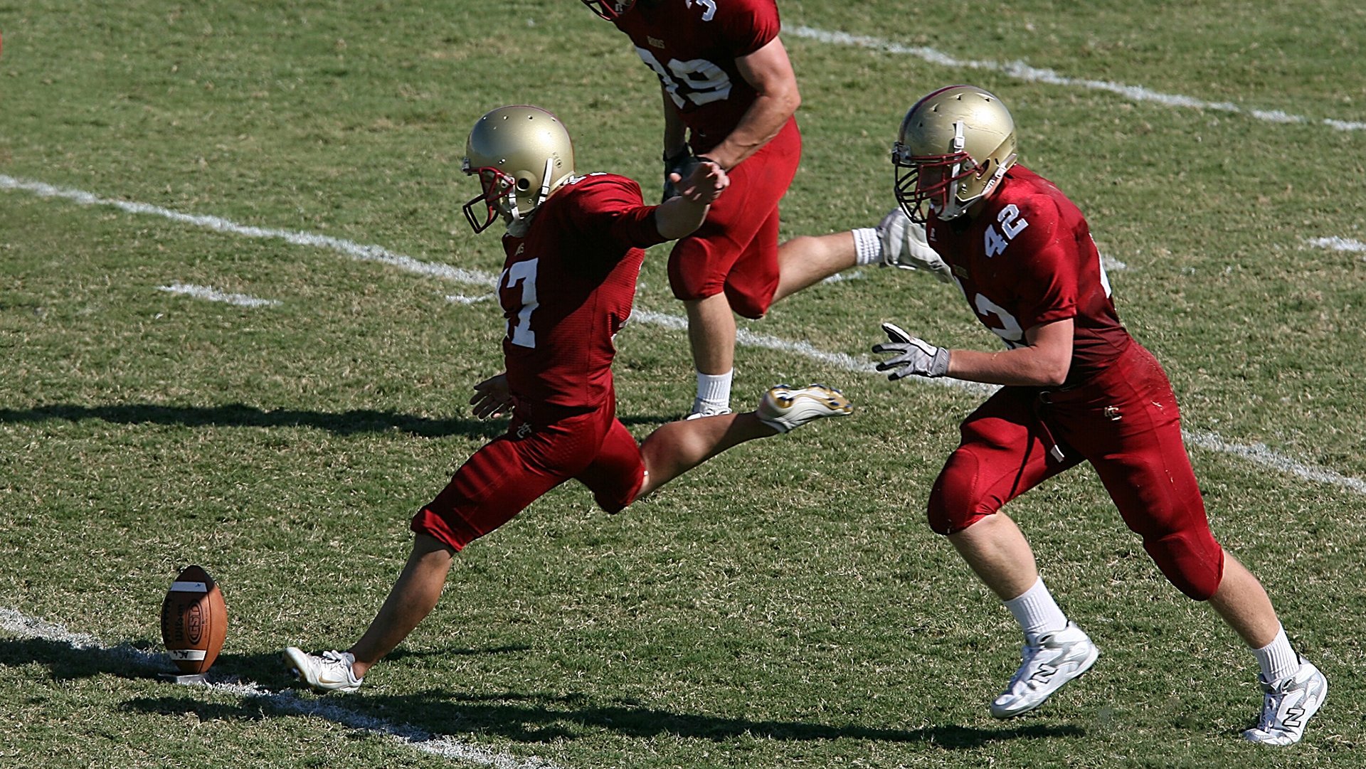 远射奇迹：欧冠史上最绝妙的超级远射盘点，远射球员